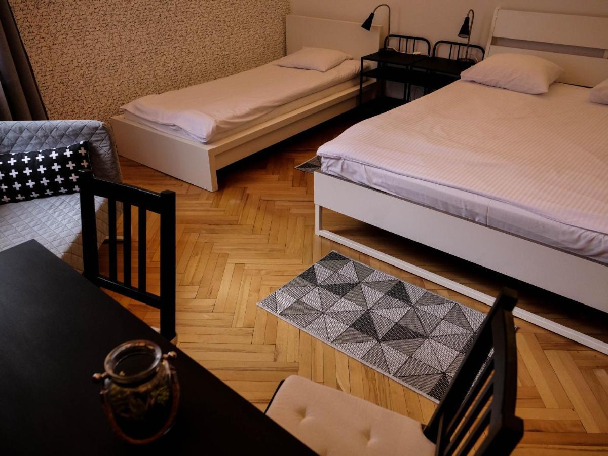Cent Hostel Lublin Buitenkant foto